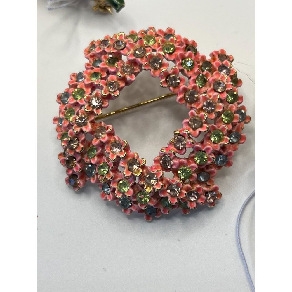 Vintage 1950s Enamel Rhinestone Floral Wreath Brooch Signed ART Arthur Pepper